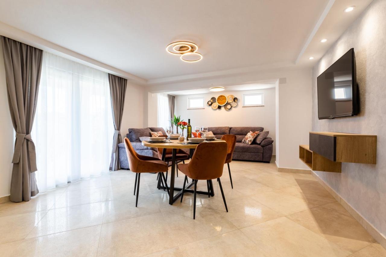 Apartment Miko Sveti Ivan Dobrinjski Eksteriør bilde
